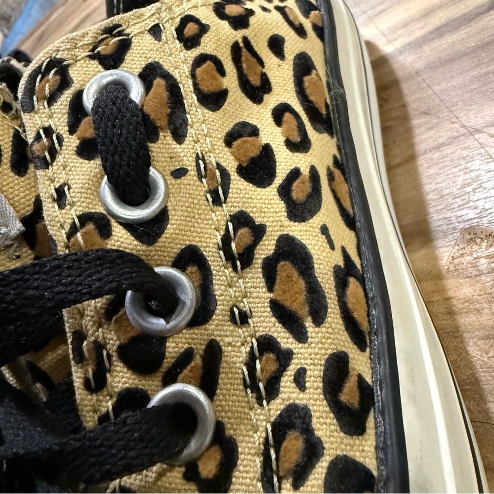 Converse Leopard Print Low Top Sneakers - Black & Tan - Picture 5 of 6